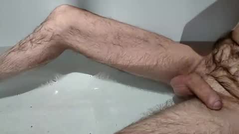 Snapshot of lary0078 chatting on 03-06-25, 08:16 Lary78 online show from 03-06-25, 08:16