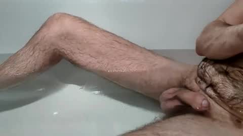 Snapshot of lary0078 chatting on 10-16-25, 09:05 Lary78 online show from 10-16-25, 09:05