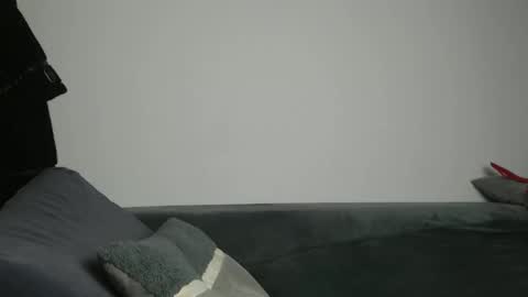 raisa online show from 12-23-25, 03:26