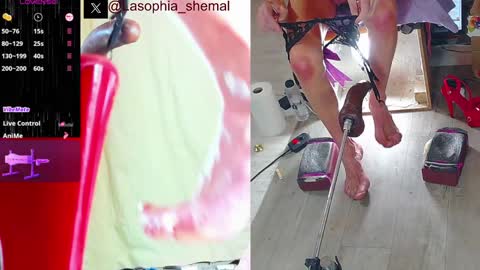 Snapshot of lasophia chatting on 12-26-24, 09:55 Sophia online show from 12-26-24, 09:55