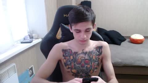 Snapshot of last_kenny chatting on 12-02-24, 01:02 Kenny online show from 12-02-24, 01:02