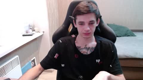 Snapshot of last_kenny chatting on 12-18-24, 01:56 Kenny online show from 12-18-24, 01:56