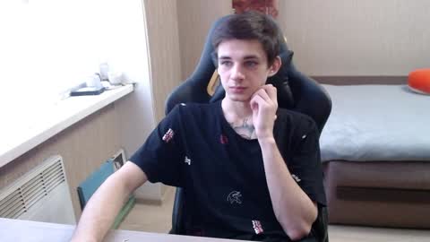 Snapshot of last_kenny chatting on 12-20-24, 12:38 Kenny online show from 12-20-24, 12:38