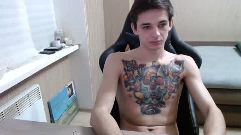 Snapshot of last_kenny chatting on 12-24-24, 02:12 Kenny online show from 12-24-24, 02:12