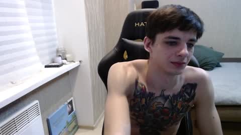 Snapshot of last_kenny chatting on 12-30-24, 02:19 Kenny online show from 12-30-24, 02:19