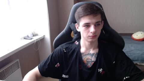 Snapshot of last_kenny chatting on 02-07-25, 12:28 Kenny online show from 02-07-25, 12:28