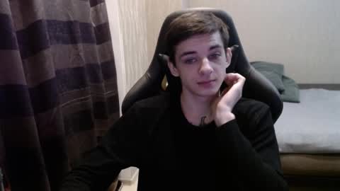 Snapshot of last_kenny chatting on 10-13-25, 12:49 Kenny online show from 10-13-25, 12:49