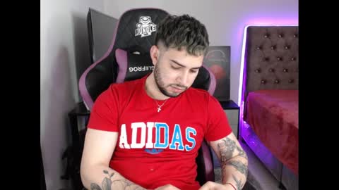 Snapshot of latam_ chatting on 01-02-25, 06:50 YOUR BABY online show from 01-02-25, 06:50