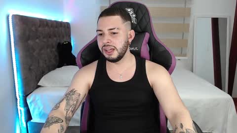 Snapshot of latam_ chatting on 03-09-25, 06:39 YOUR BABY online show from 03-09-25, 06:39