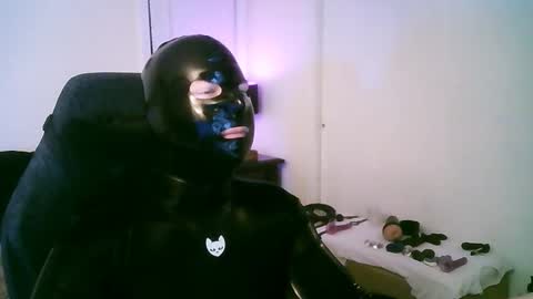 latexminheadroom online show from 01-12-26, 04:29
