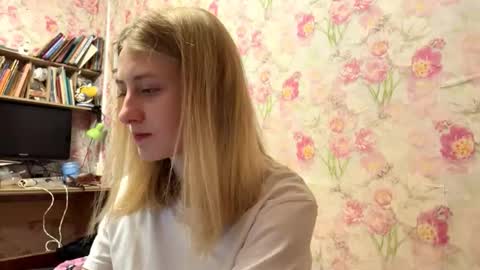 Amelia online show from 12-16-25, 04:45