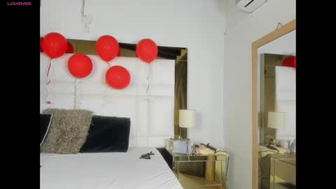 Johana y Santiago online show from 02-16-25, 03:47