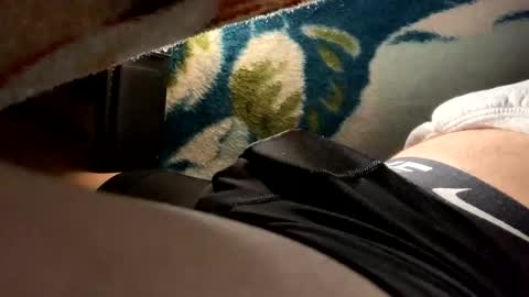 Snapshot of latin_lover86 chatting on 10-21-25, 06:25 latin_lover86 online show from 10-21-25, 06:25