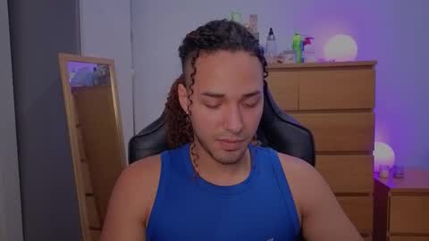  Free OF online show from 11-25-25, 11:21