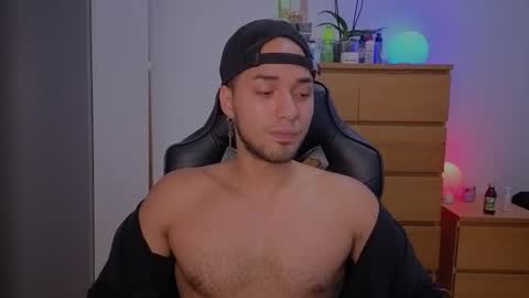  Free OF online show from 12-04-25, 07:06