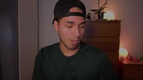  Free OF online show from 12-17-25, 11:49