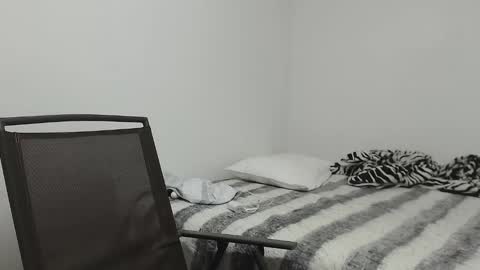 M E G A N  online show from 02-05-26, 06:45