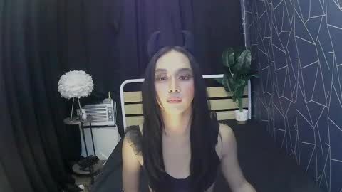 latina_kia online show from 11-24-25, 11:54