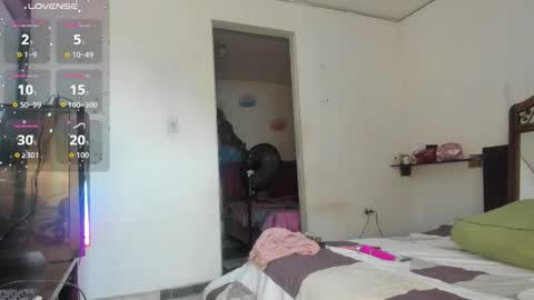 angelina  online show from 10-12-25, 02:05