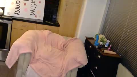 Snapshot of latinamommysilvana chatting on 02-27-26, 01:27 latinamommysilvana online show from 02-27-26, 01:27