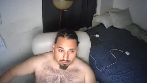 LatinoBB online show from 10-20-25, 01:50