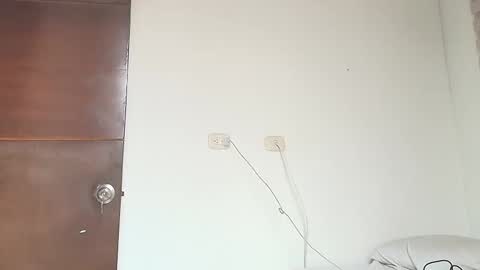 Snapshot of latinbbc_00 chatting on 03-05-25, 02:34 latinbbc_00 online show from 03-05-25, 02:34