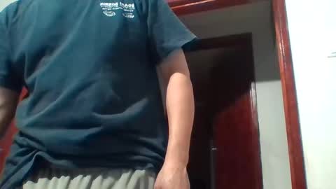 Snapshot of latinbigdick2 chatting on 01-02-25, 12:02 Robert online show from 01-02-25, 12:02