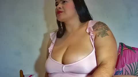 latincurvy1992 online show from 02-17-25, 04:09