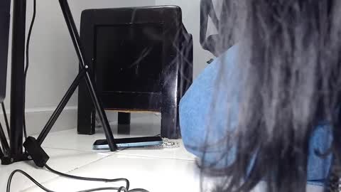 Snapshot of latinfeetqos chatting on 12-20-24, 08:12 Martina April online show from 12-20-24, 08:12