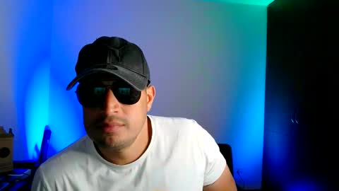 Latingogo online show from 02-22-26, 03:07