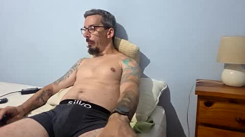 Snapshot of latinheat95 chatting on 02-10-26, 10:03 latinheat95 online show from 02-10-26, 10:03