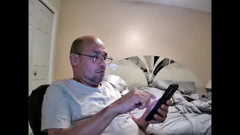 Snapshot of latinoinfla chatting on 12-29-24, 11:29 latinoinfla online show from 12-29-24, 11:29