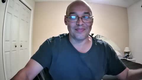 Snapshot of latinoinfla chatting on 10-08-25, 02:09 latinoinfla online show from 10-08-25, 02:09