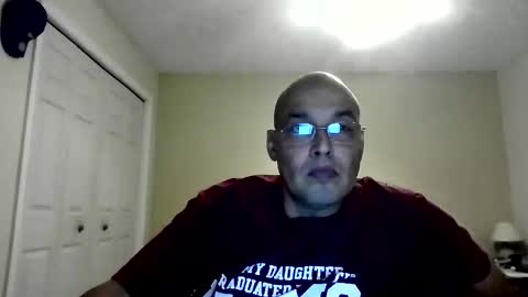 Snapshot of latinoinfla chatting on 10-26-25, 10:36 latinoinfla online show from 10-26-25, 10:36