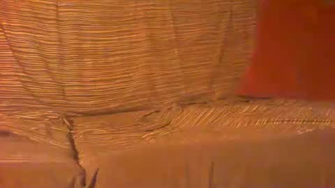 Lucas online show from 11-25-25, 04:40