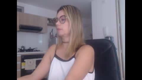 latinpaprika online show from 02-20-25, 12:04