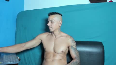 Snapshot of latinshamansex chatting on 10-05-25, 02:43 LatinShaman online show from 10-05-25, 02:43