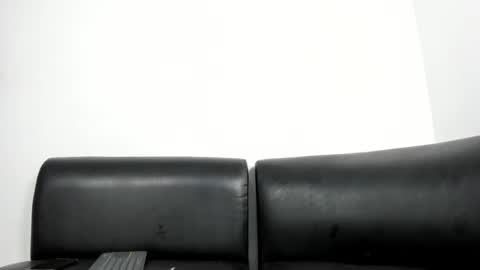 Snapshot of latinshamansex chatting on 11-21-25, 05:00 LatinShaman online show from 11-21-25, 05:00