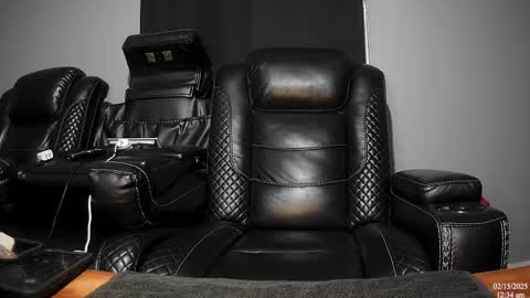 Nico online show from 02-15-25, 06:33