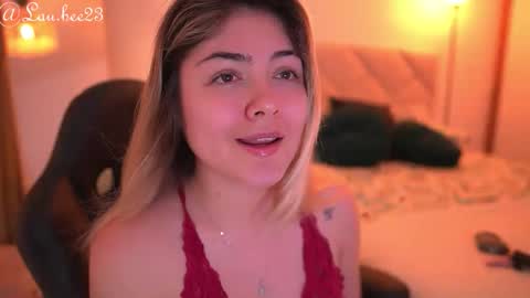 Laura online show from 09-29-25, 07:51