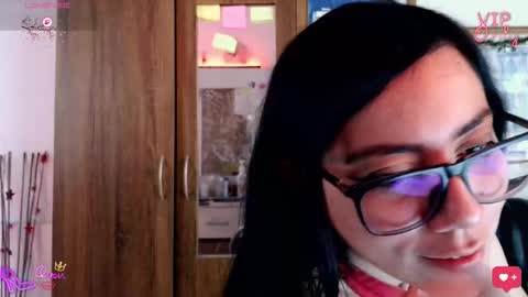 Snapshot of laujgray chatting on 01-17-26, 06:33 laujgray online show from 01-17-26, 06:33