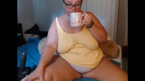 LauLauMa online show from 09-14-25, 03:22