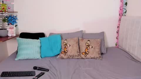 laura1__ online show from 03-01-25, 12:28