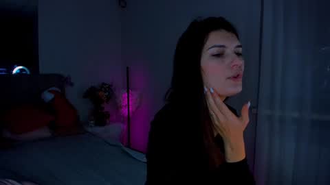 Laura online show from 01-17-25, 06:15