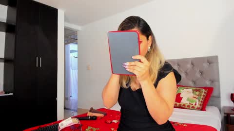 Snapshot of laura__martiinez chatting on 12-05-24, 08:22   online show from 12-05-24, 08:22