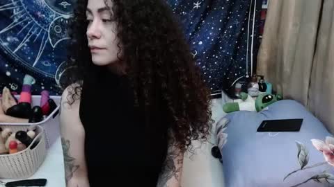  Wen  online show from 12-13-24, 02:32