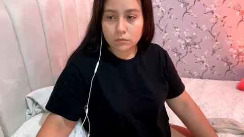 laura online show from 01-08-25, 02:14