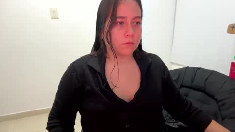 laura online show from 11-23-25, 11:48