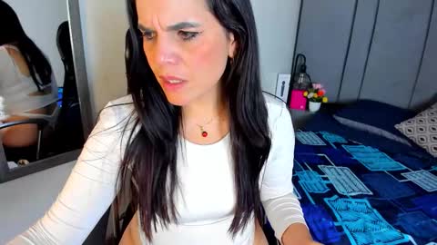 laura hotties online show from 02-10-26, 01:59