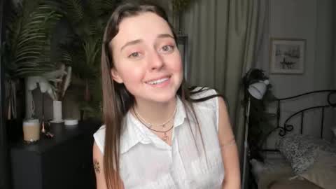 Snapshot of laura_mutti chatting on 11-02-25, 02:19 Samantha online show from 11-02-25, 02:19